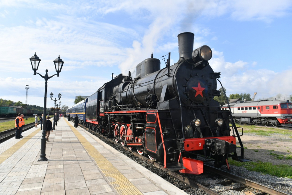 Рускеала паровоз