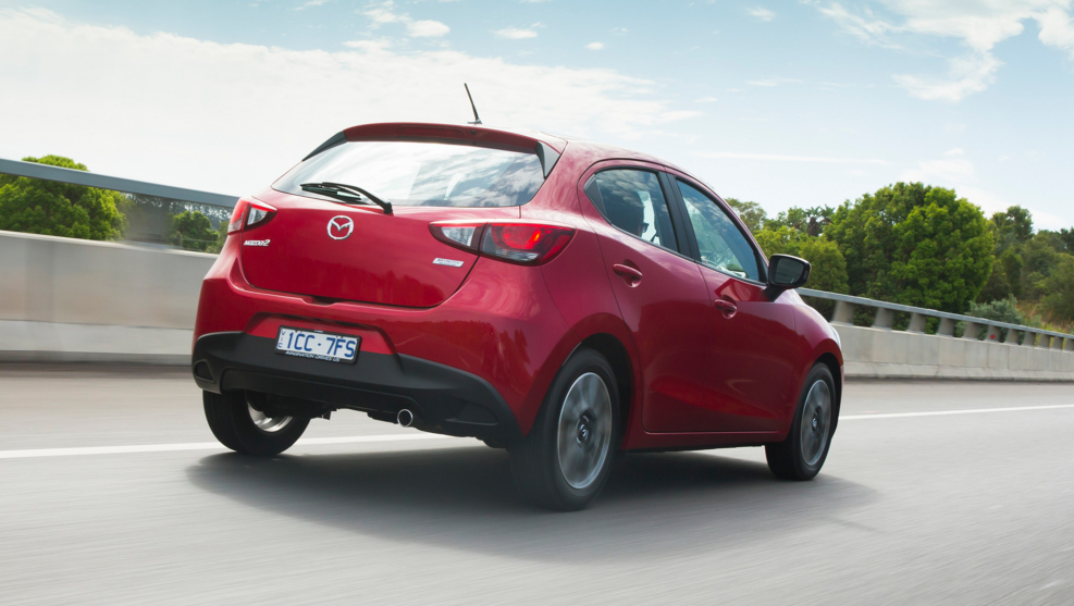 Mazda 2 2021 в новом кузове