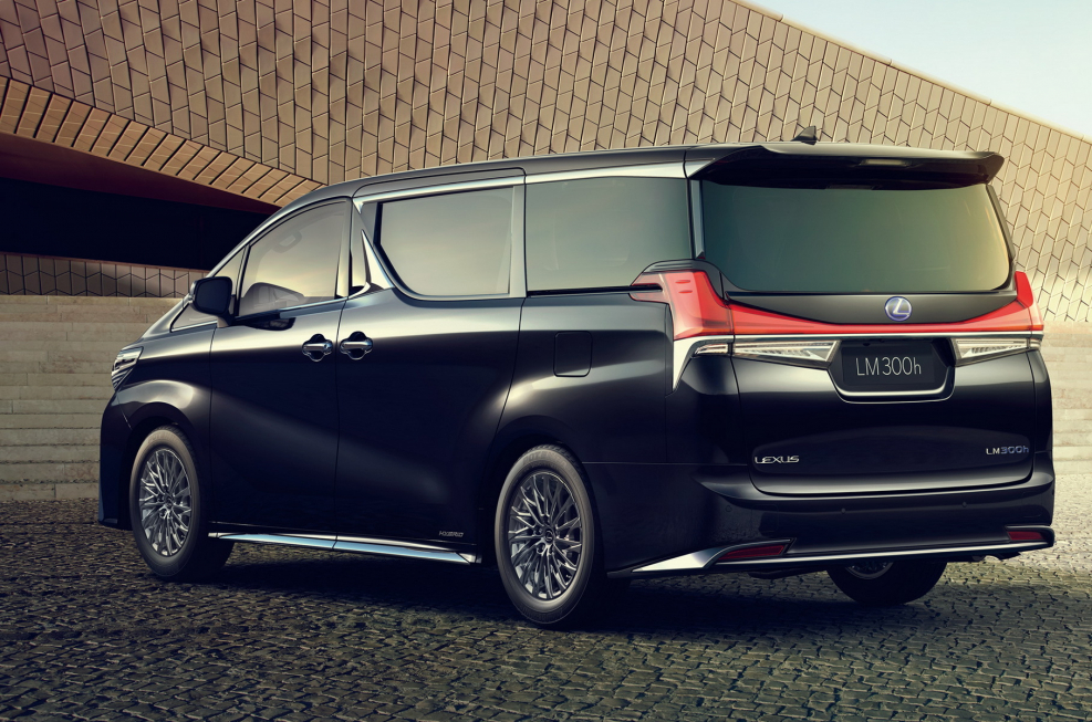 Lexus LM 2020