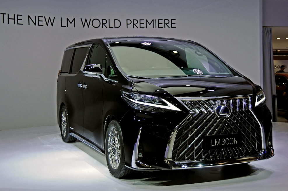 Лексус LM 2020