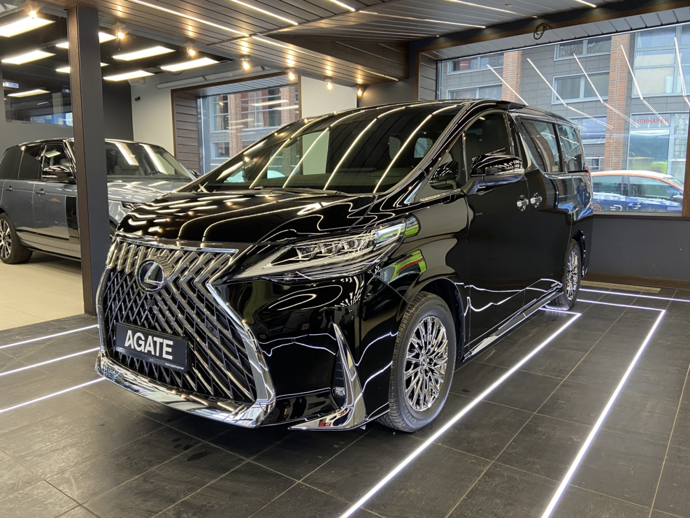 Lexus минивэн 2020