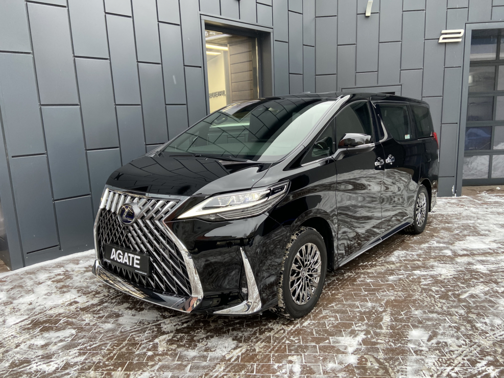 Lexus lm350