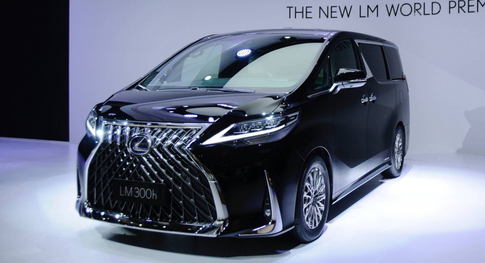 Lexus LM 300h 2020
