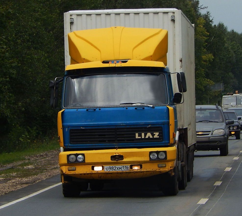 Тягач LIAZ 110