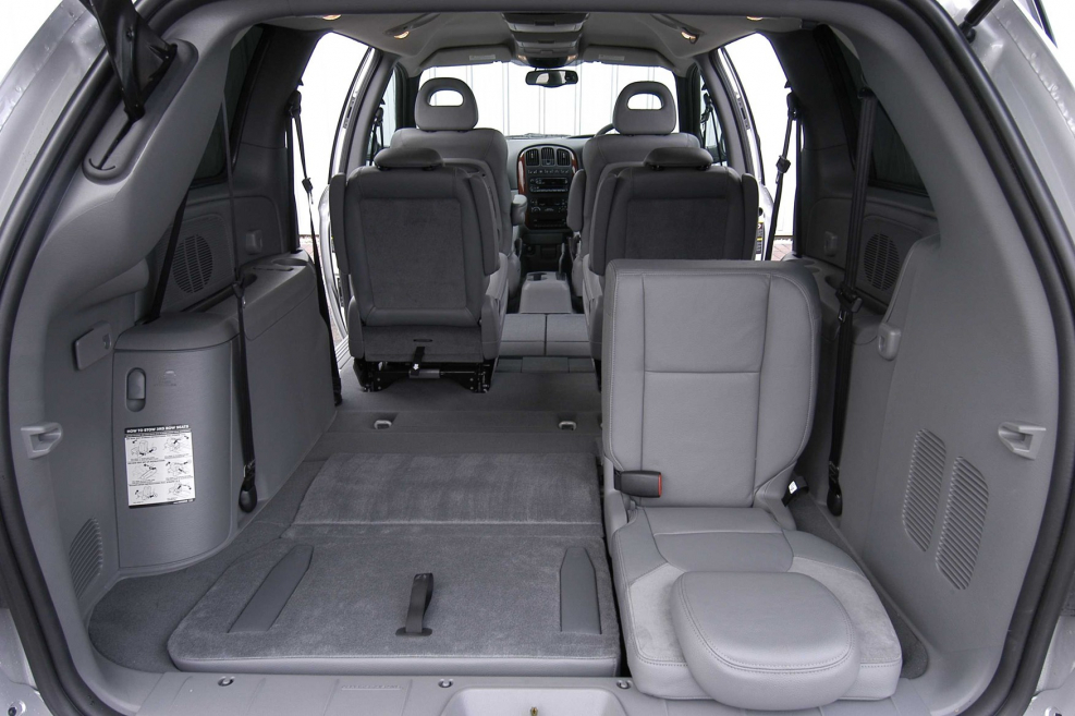Chrysler Voyager 2003 салон