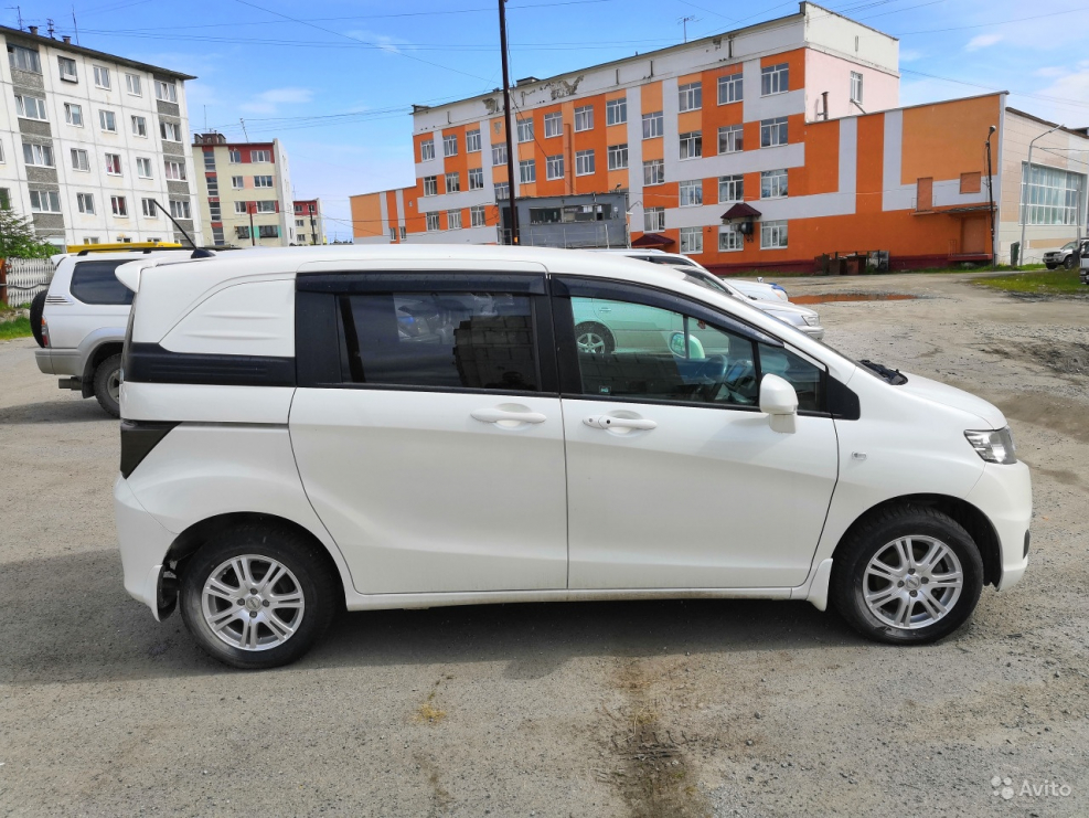 Honda freed 2012