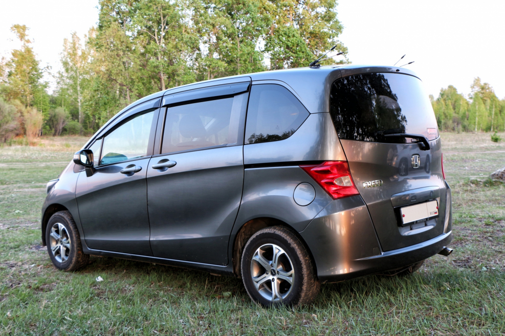 Honda freed 2010