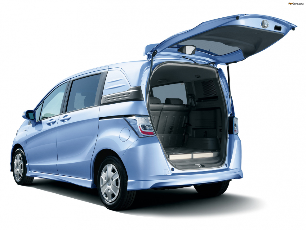 Honda freed Spike