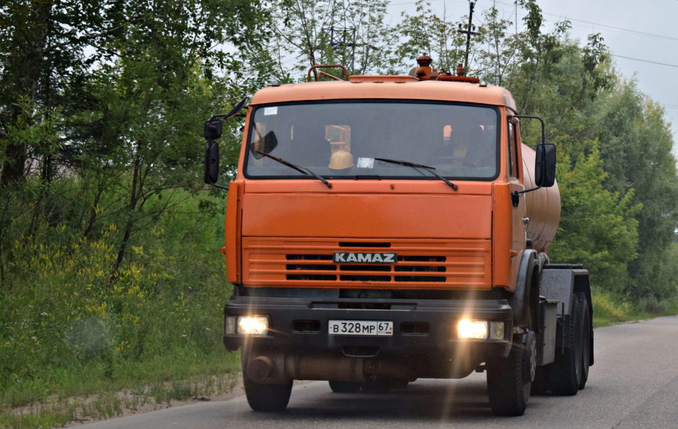 КАМАЗ 65115 спереди