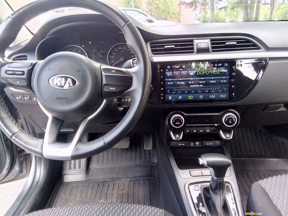 Kia Rio 4 Prestige салон
