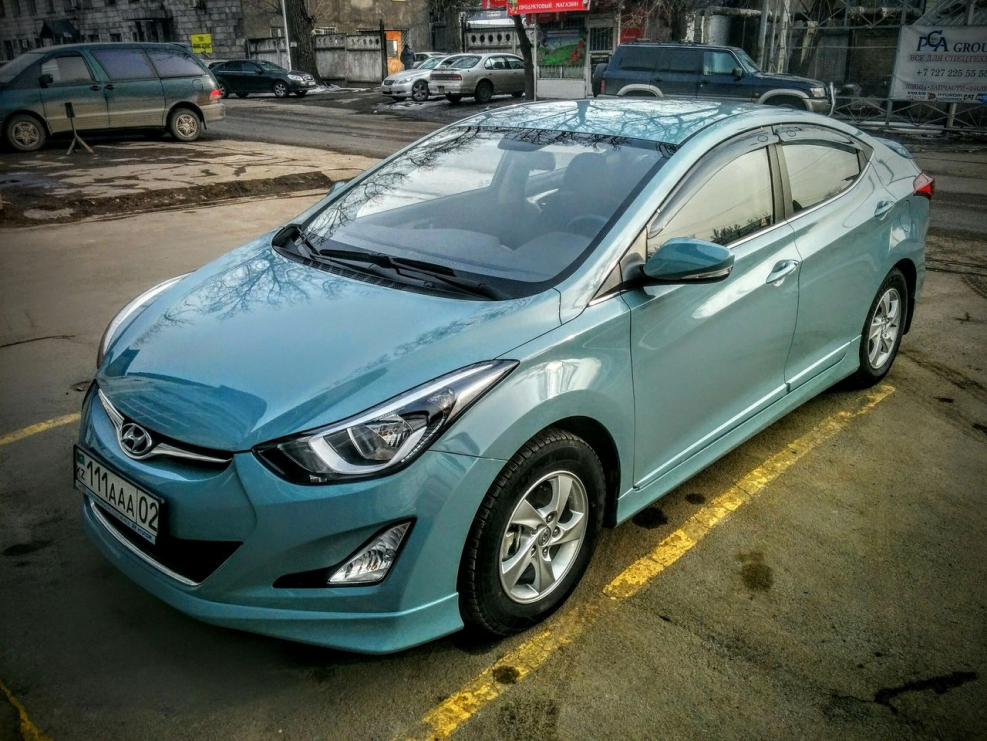 Hyundai Elantra 6
