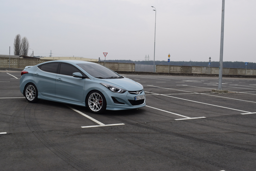 Hyundai Elantra (Avante)