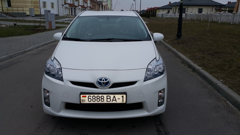 Toyota Prius IV (xw50) XLE