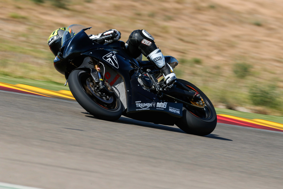Triumph moto2