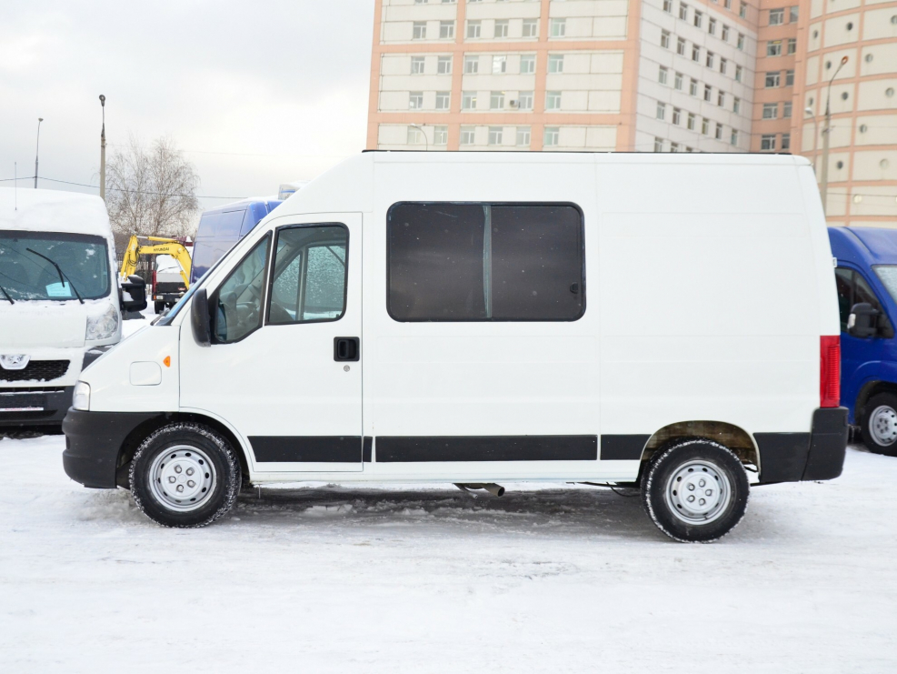 Белый Fiat Ducato 244