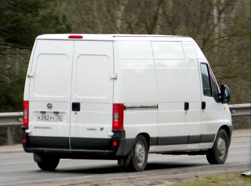 Fiat Ducato 244 Maxi белый сзади