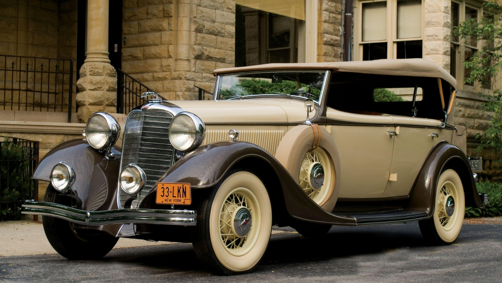 A Dual Cowl Phaeton