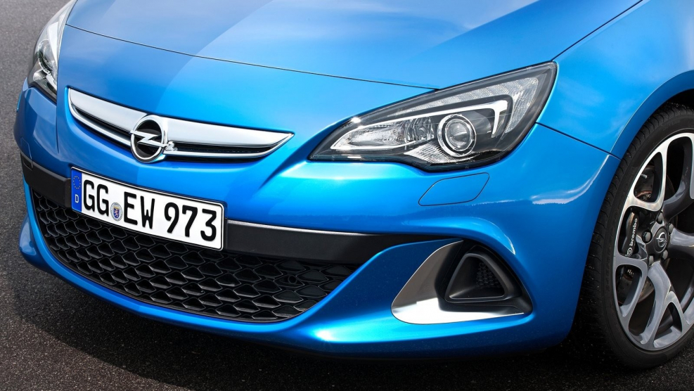 Opel Astra OPC 2012