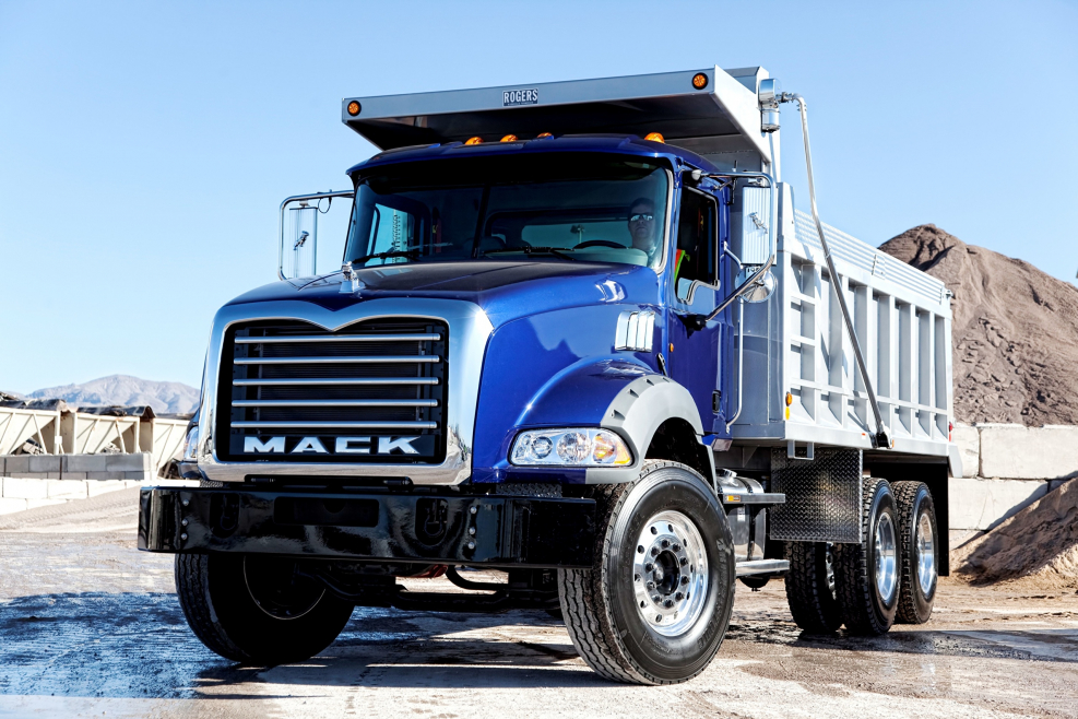 Грузовики Mack Granite