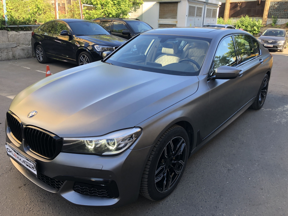 BMW g30 серый матовый