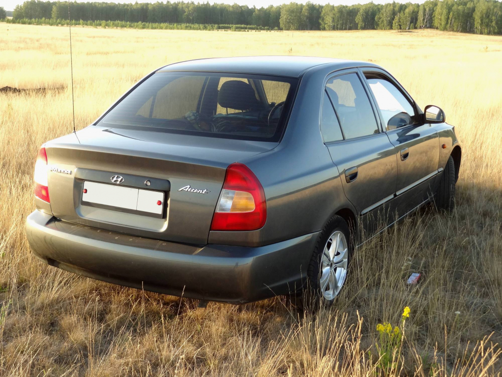Hyundai Accent lc2