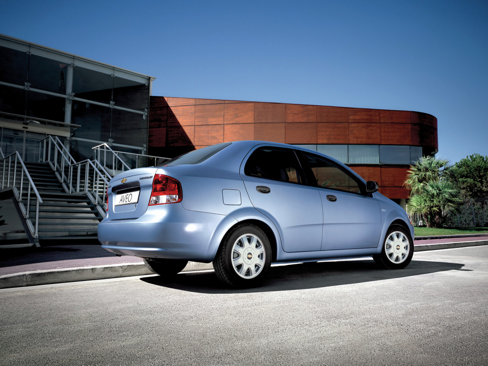 Chevrolet Aveo t200 хэтчбек