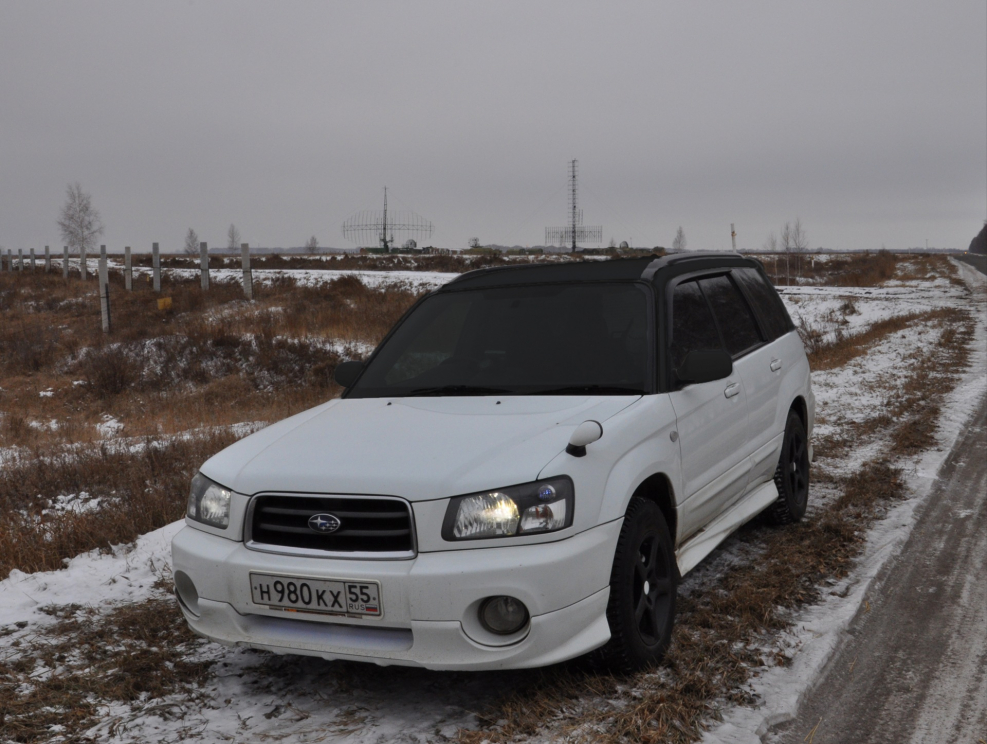 Forester SG белый