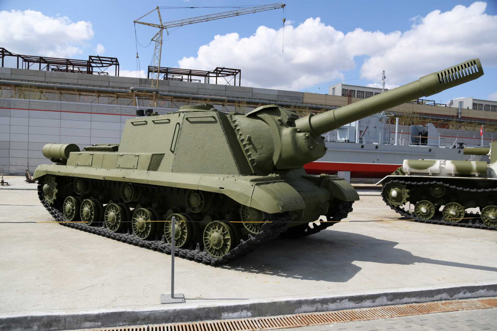 Долгодеревенское ИСУ-152