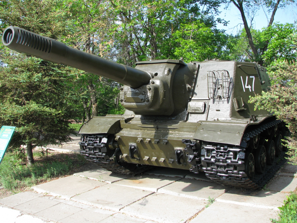 Танк ИСУ 152 зверобой