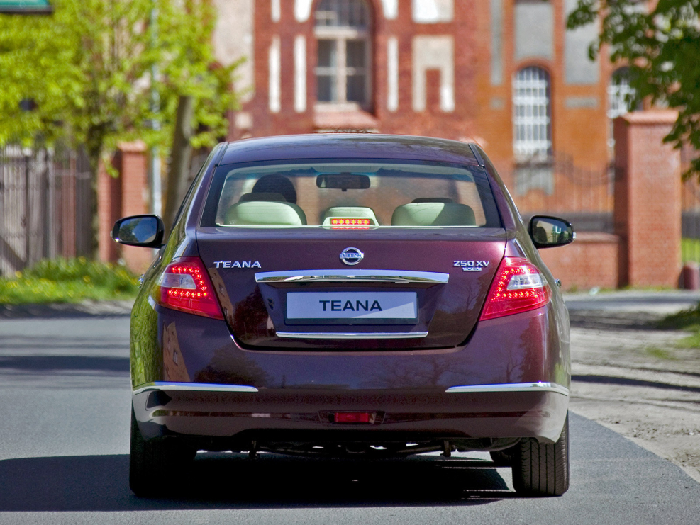 Nissan Teana j32 сзади