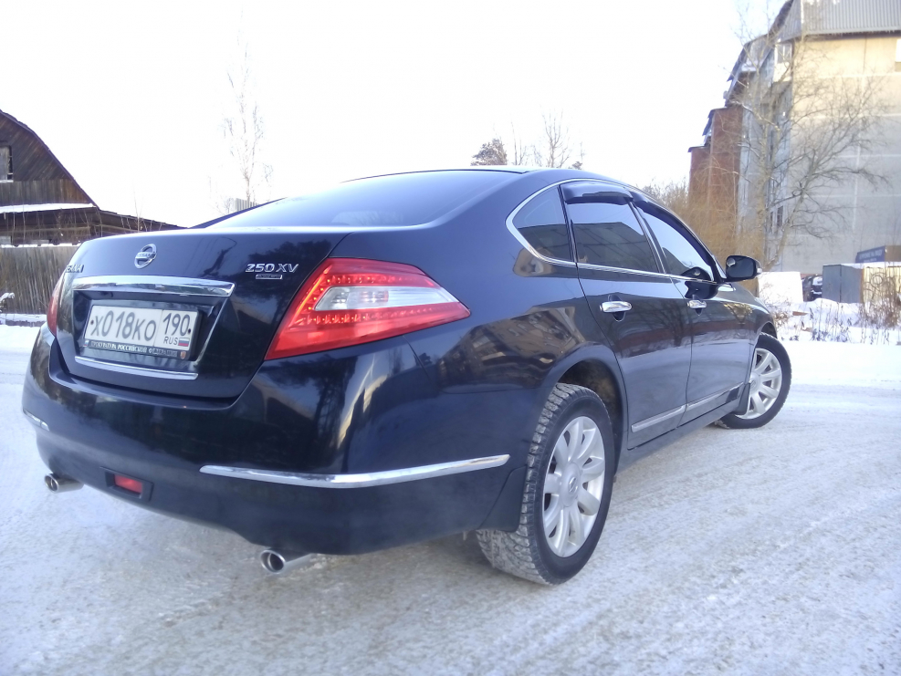 Ниссан Теана j32 сзади