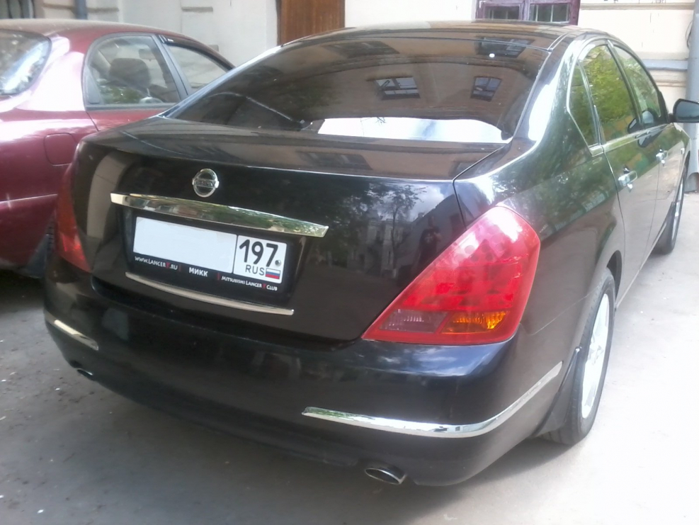 Nissan Teana попа.