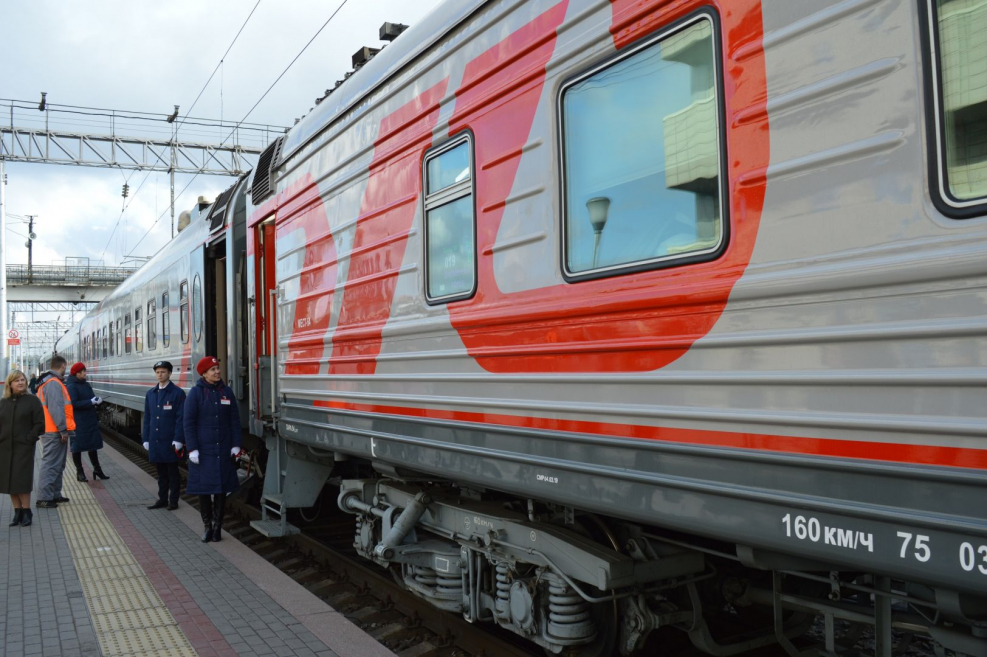Двухэтажный поезд Мурманск Санкт-Петербург
