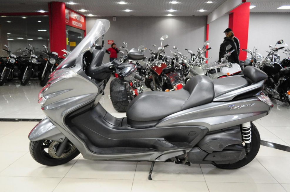 Yamaha Majesty 150 (50) Replica