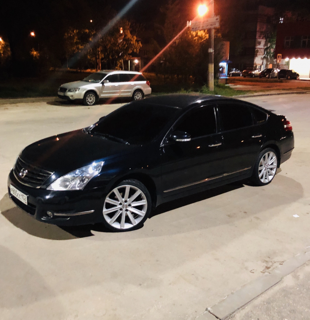 Nissan Teana 2010 черная тонированная