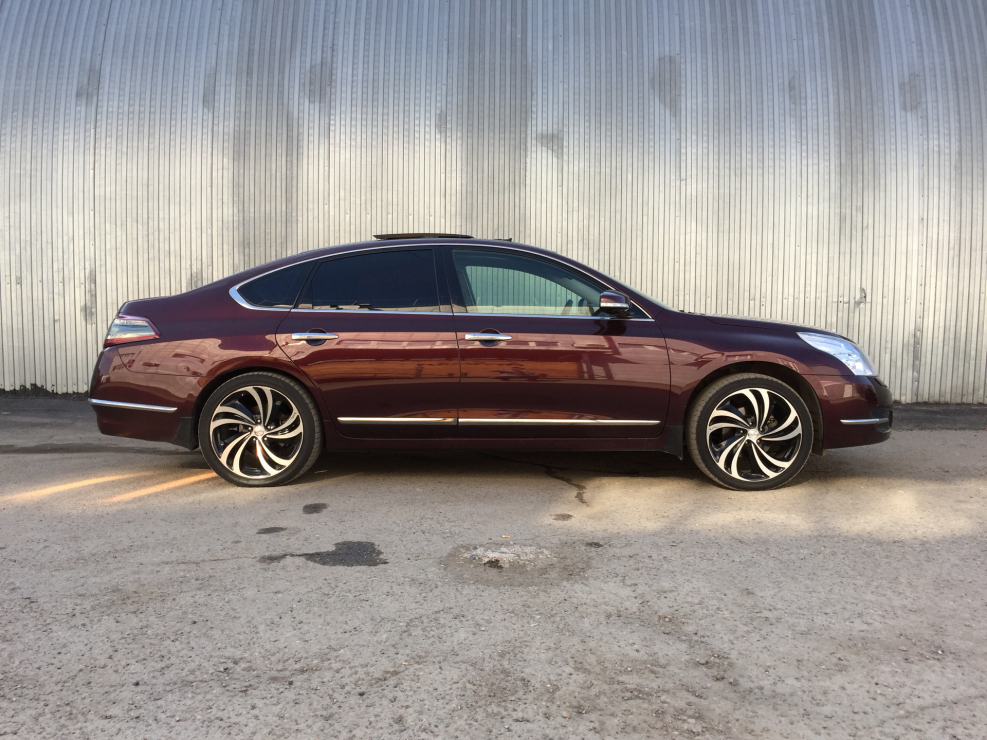 Nissan Teana r19