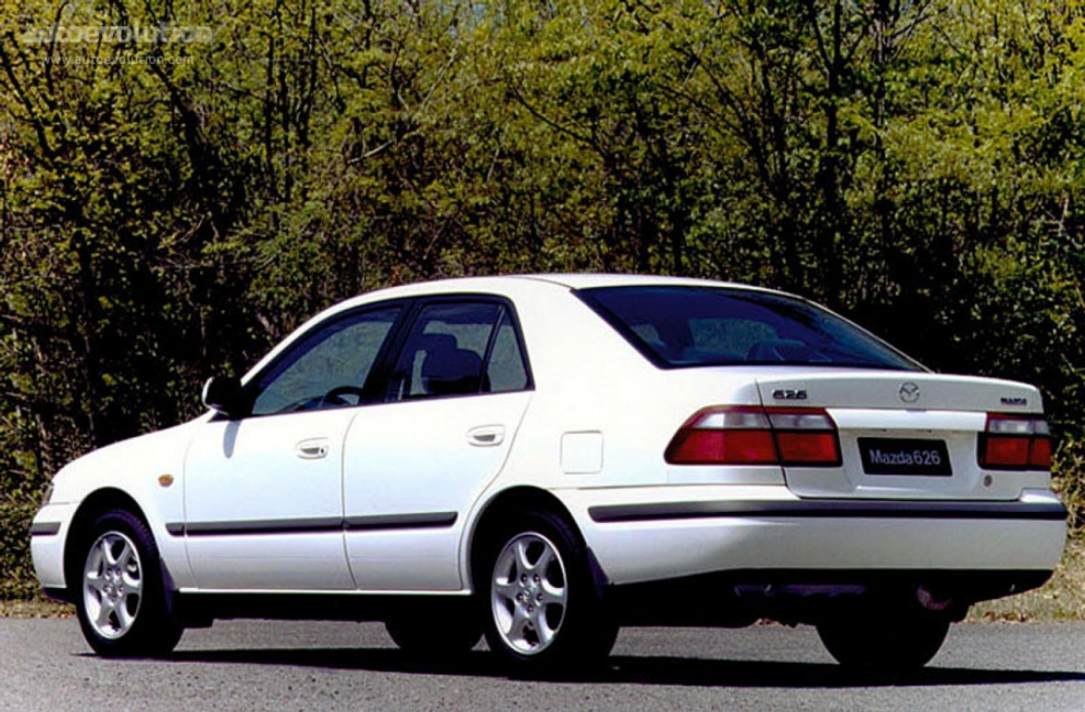 Мазда 626 седан 2000