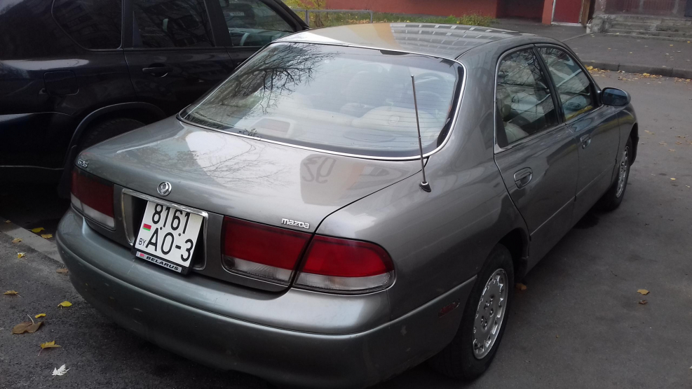 Mazda 626 ge седан