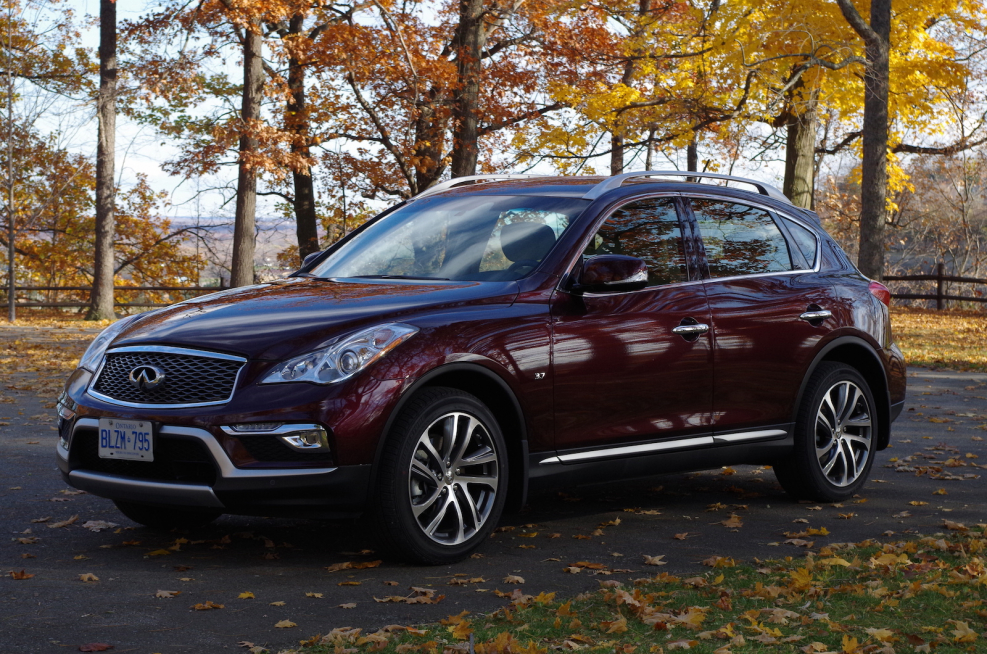 Инфинити qx50 красный