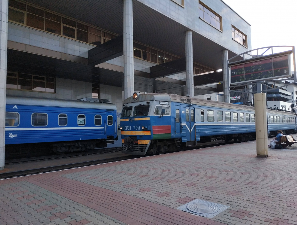 Поезд минск санкт петербург фото