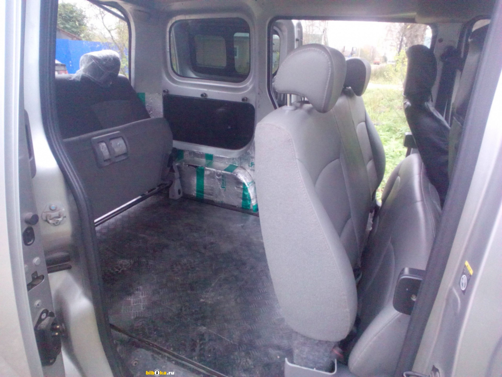 Nissan nv200 микроавтобус салон