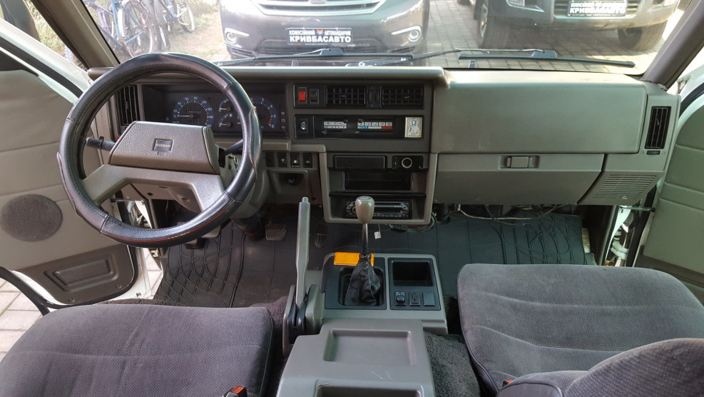 Nissan Vanette 1993 салон