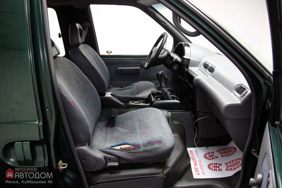 Nissan Vanette салон 2000