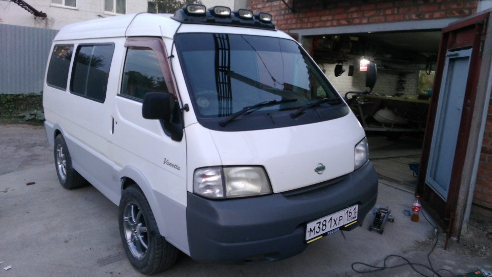 Nissan Vanette, 2002