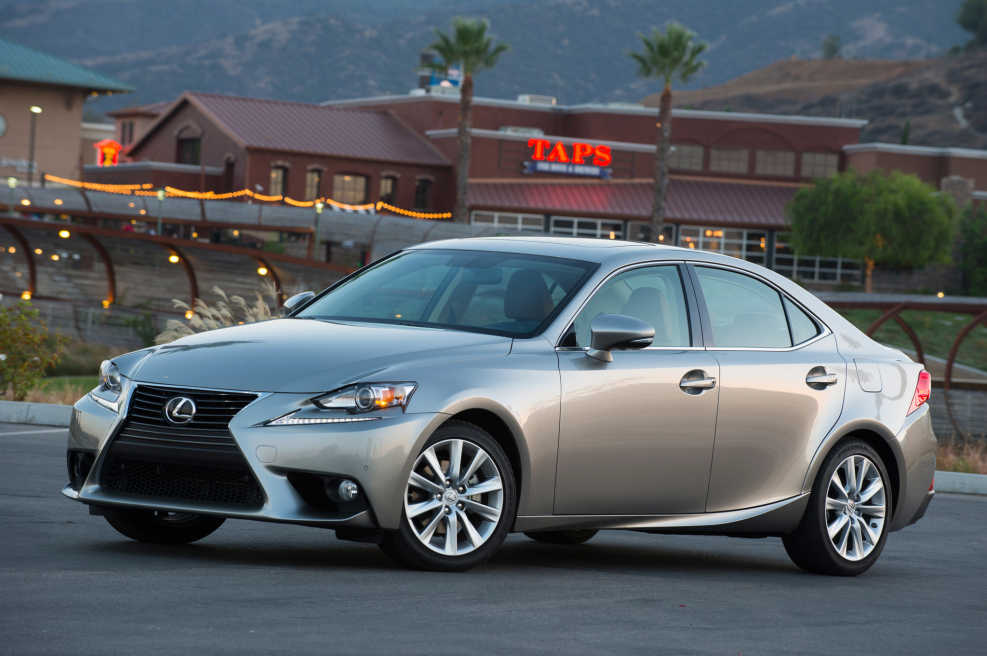 Lexus is 250 2014