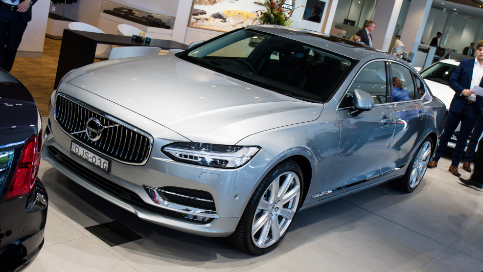 Volvo s90 inscription