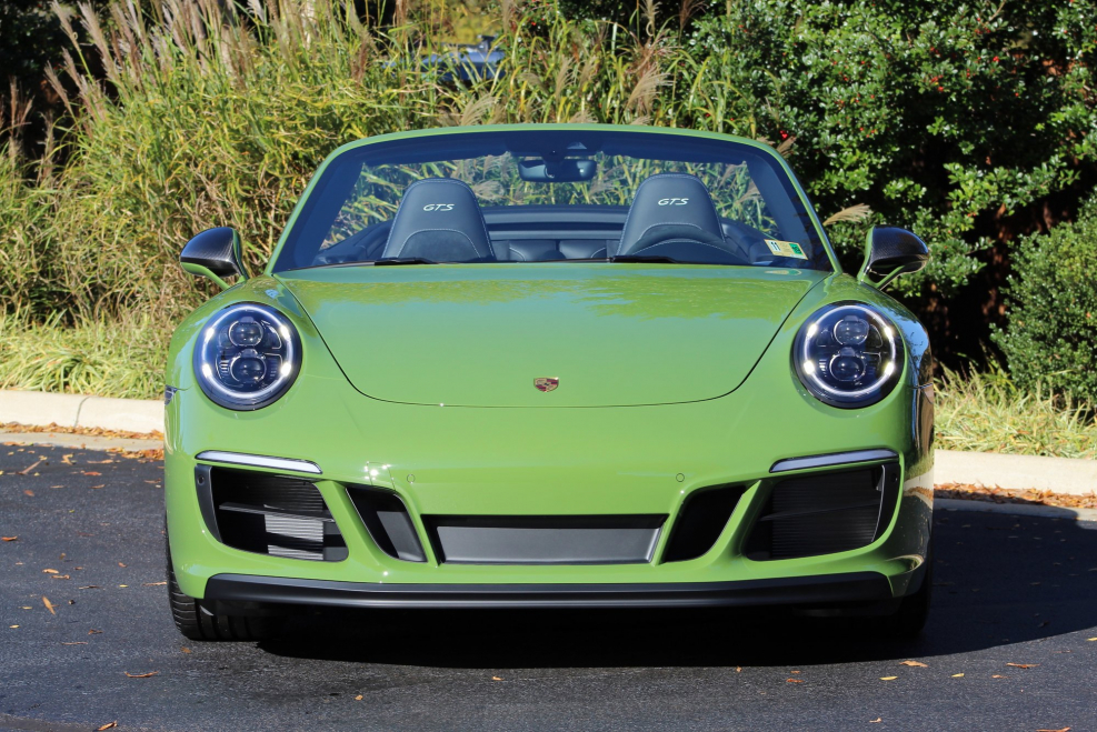 Porsche 911 Olive