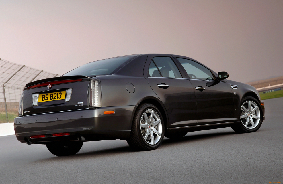 Кадиллак машина STS CTS