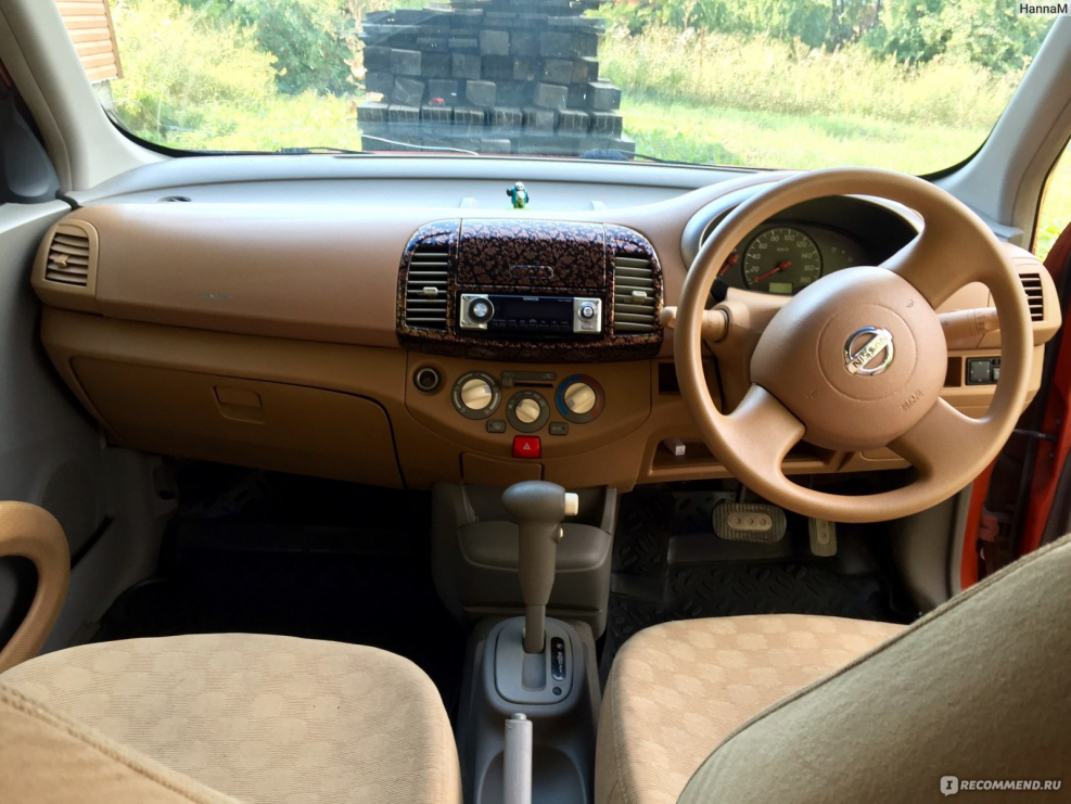 Nissan March k12 Interior