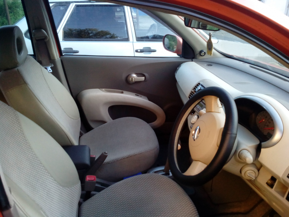 Nissan March k12 Interior